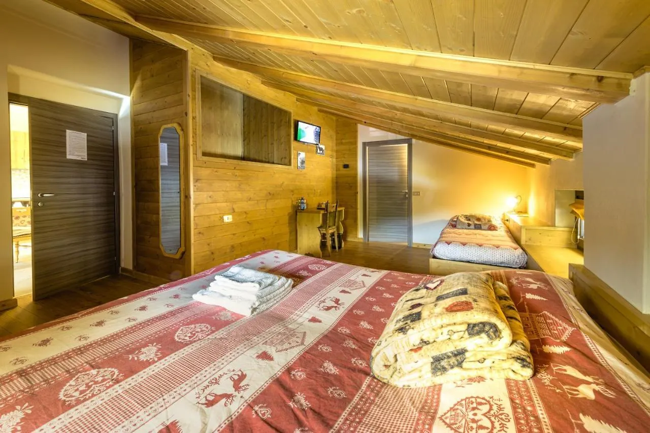 Alloggio Del Contadino Sondrio Bed & Breakfast