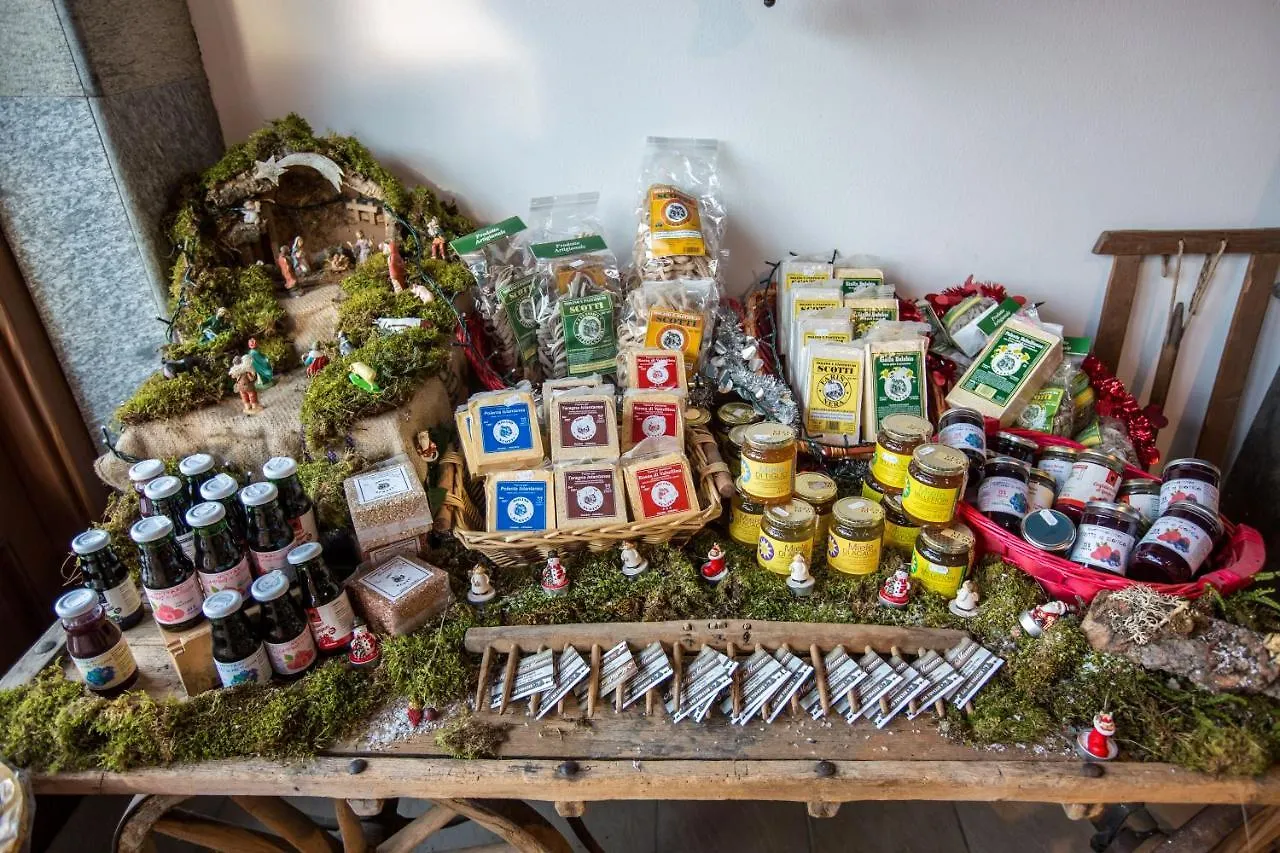 Alloggio Del Contadino Sondrio Bed & Breakfast